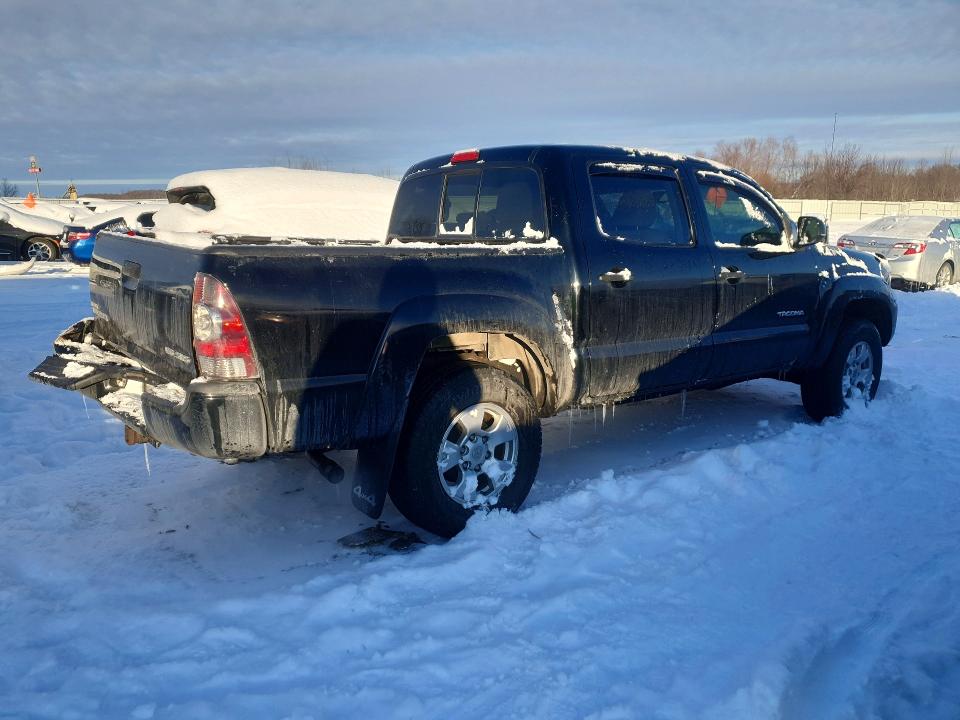Photo 3 from auction – 2013 TOYOTA TACOMA DOU with VIN 3TMLU4EN2DM122259