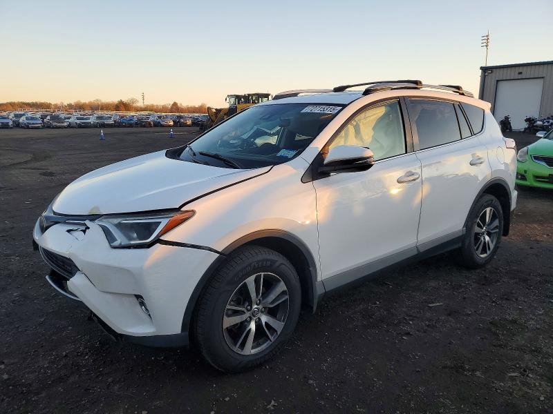 TOYOTA RAV4 2018 with VIN JTMRFREV4JD226809 - Photo from auction