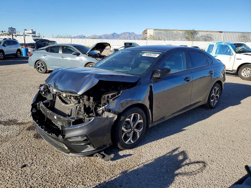 KIA FORTE FE 2020 with VIN 3KPF24AD8LE220351 - Photo from auction