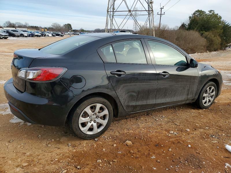 Photo 3 from auction – 2011 MAZDA 3 with VIN JM1BL1UG5B1465948