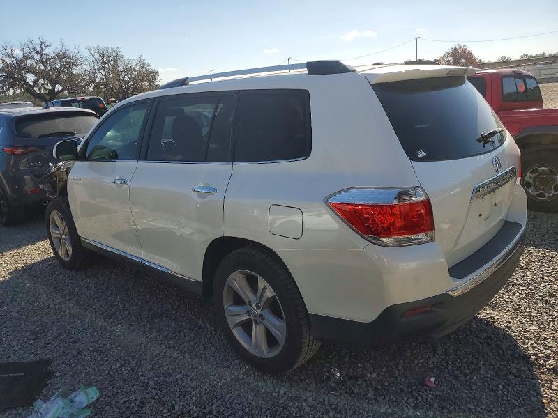Photo 2 from auction – 2013 TOYOTA HIGHLANDER with VIN 5TDYK3EHXDS111722