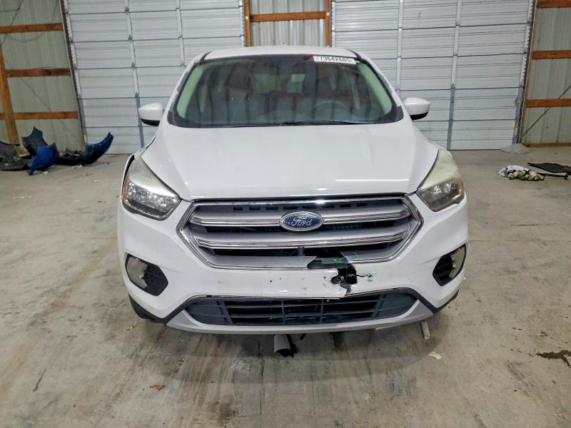 صورة رقم 5 من المزاد - 2017 FORD ESCAPE مع VIN 1FMCU0GDXHUB60039