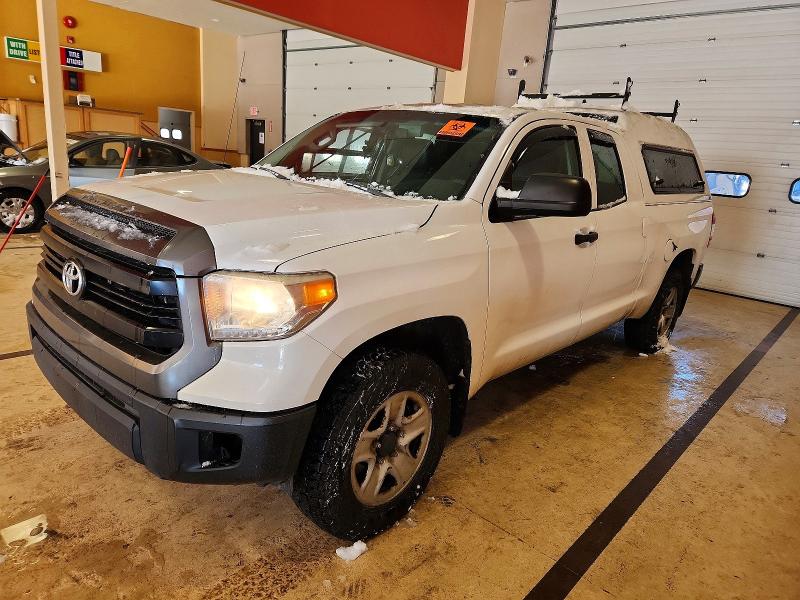 Photo 1 from auction – 2015 TOYOTA TUNDRA with VIN 5TFUM5F12FX061109