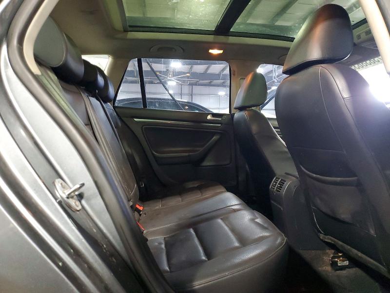 Photo 11 from auction – 2014 VOLKSWAGEN JETTA TDI with VIN 3VWPL7AJ3EM624804
