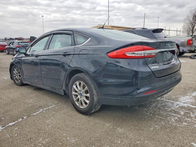 Photo 2 from auction – 2017 FORD FUSION with VIN 3FA6P0G74HR227489