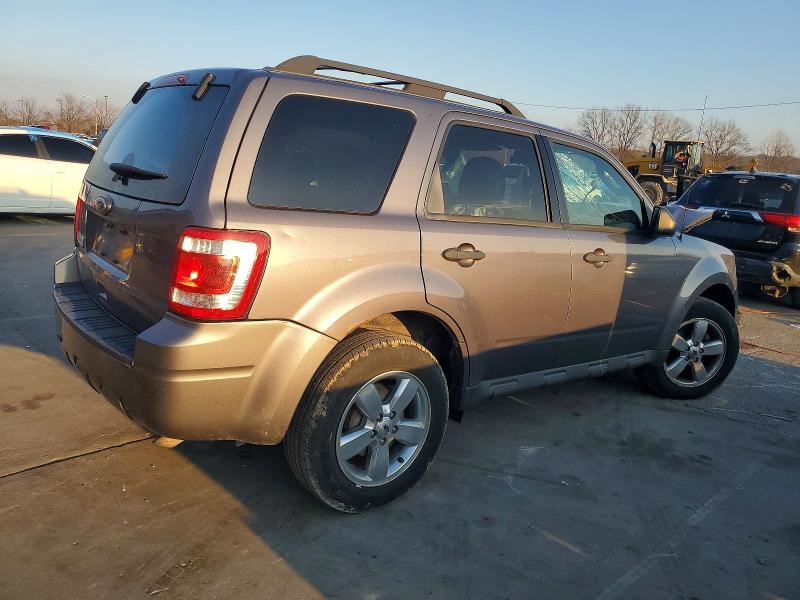 Photo 3 from auction – 2011 FORD ESCAPE with VIN 1FMCU9D71BKA06003