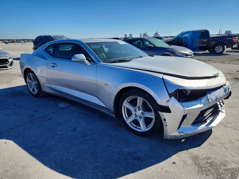 Photo 4 from auction – 2018 CHEVROLET CAMARO with VIN 1G1FB1RX3J0147417