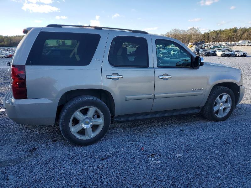 Photo 3 from auction – 2007 CHEVROLET TAHOE C150 with VIN 1GNFC13J57R288378
