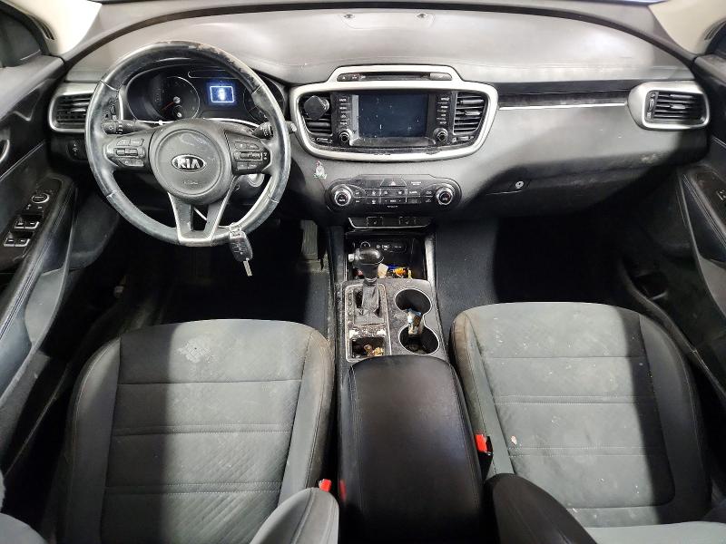 Photo 8 from auction – 2017 KIA SORENTO LX with VIN 5XYPGDA39HG236209