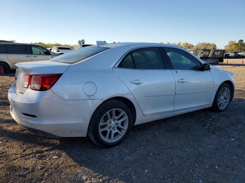 Photo 3 from auction – 2015 CHEVROLET MALIBU with VIN 1G11C5SL0FU120522