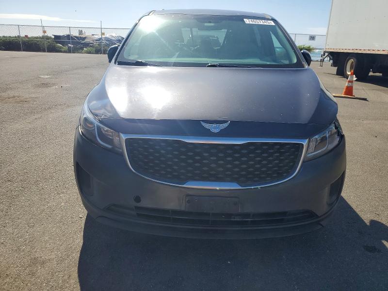 Photo 5 from auction – 2016 KIA SEDONA with VIN KNDMB5C14G6204739