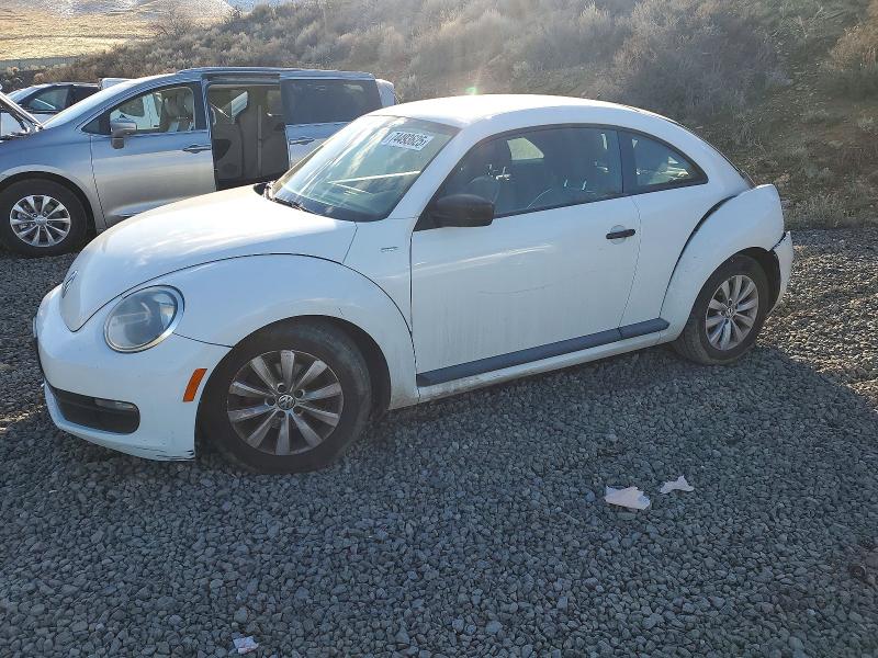 VOLKSWAGEN BEETLE 2015 with VIN 3VWF17AT5FM610326 - Photo from auction