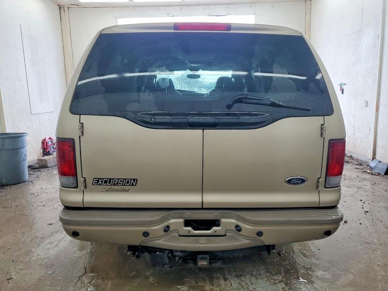 Photo 6 from auction – 2004 FORD EXCURSION with VIN 1FMSU43P44EA72756