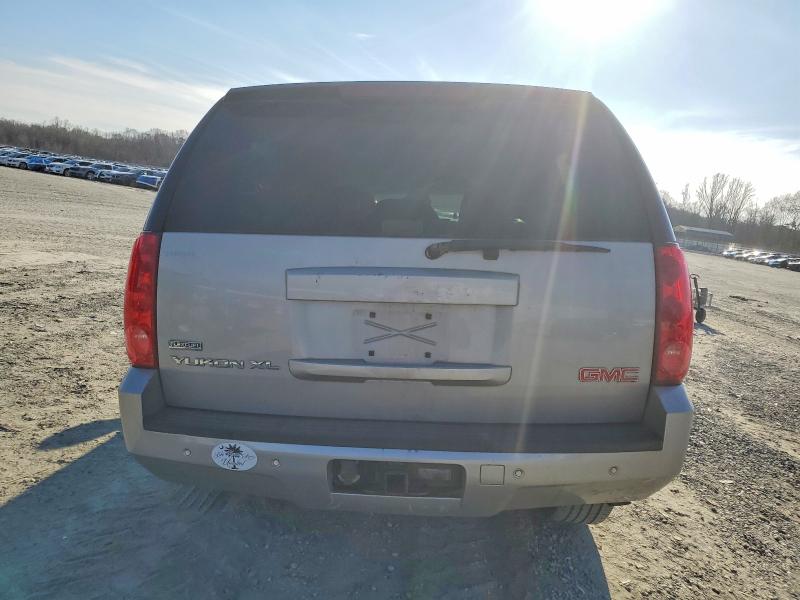 Photo 6 from auction – 2007 GMC YUKON XL C with VIN 1GKFC16007J258722