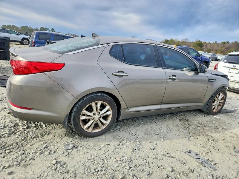 Photo 3 from auction – 2012 KIA OPTIMA EX with VIN 5XXGN4A7XCG065377