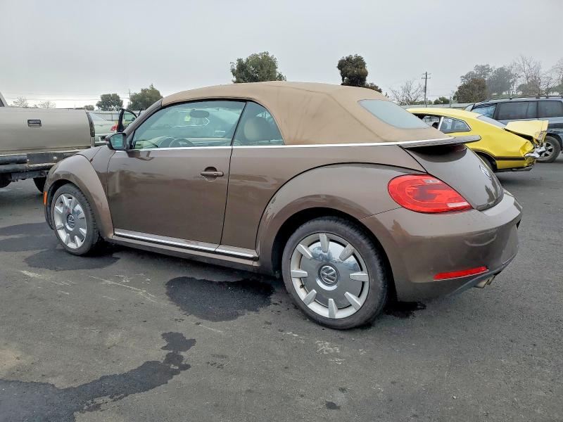 Photo 2 from auction – 2013 VOLKSWAGEN BEETLE with VIN 3VW5P7AT0DM830044