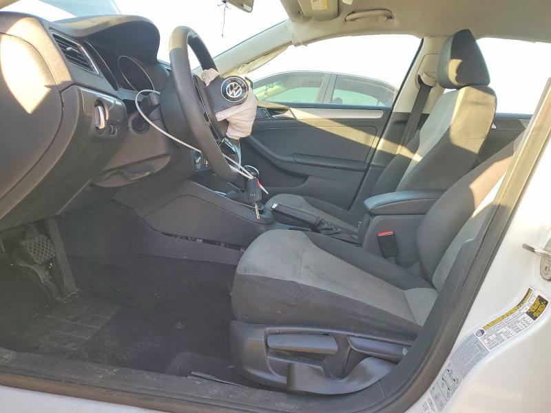 Photo 7 from auction – 2017 VOLKSWAGEN JETTA with VIN 3VW2B7AJ5HM415081