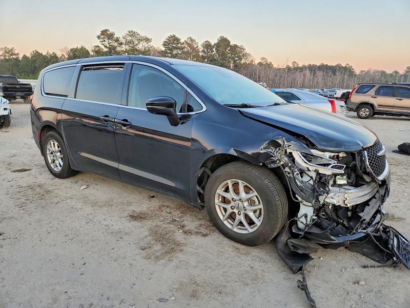 Photo 4 from auction – 2023 CHRYSLER PACIFICA with VIN 2C4RC1BG2PR526953
