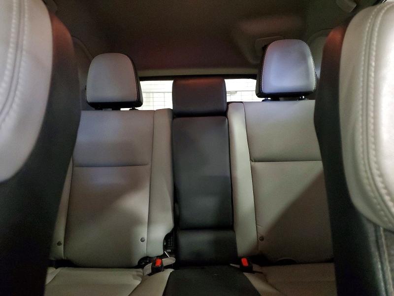 Photo 10 from auction – 2017 TOYOTA RAV4 LIMIT with VIN 2T3DFREV8HW692444