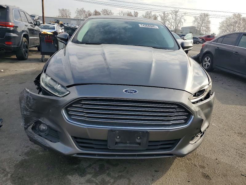 Photo 5 from auction – 2013 FORD FUSION with VIN 3FA6P0LU2DR219445