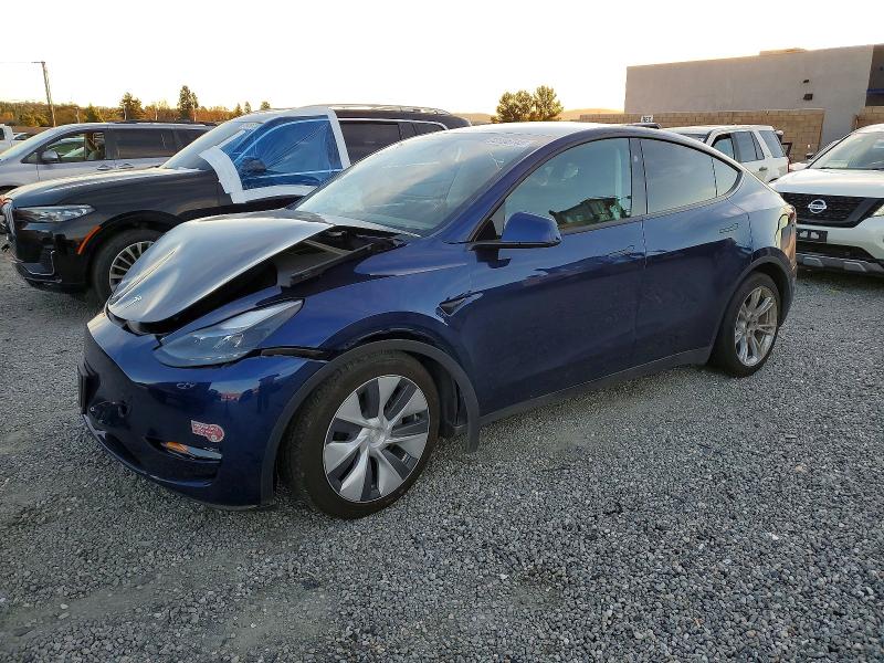 TESLA MODEL Y 2024 with VIN 7SAYGAEE6RF062979 - Photo from auction