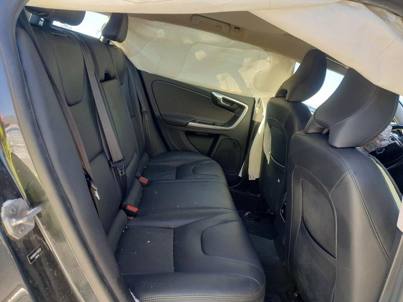 Photo 10 from auction – 2015 VOLVO V60 PREMIE with VIN YV140MEK4F1260532