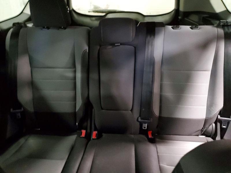 Photo 10 from auction – 2016 FORD ESCAPE SE with VIN 1FMCU0G75GUA51643