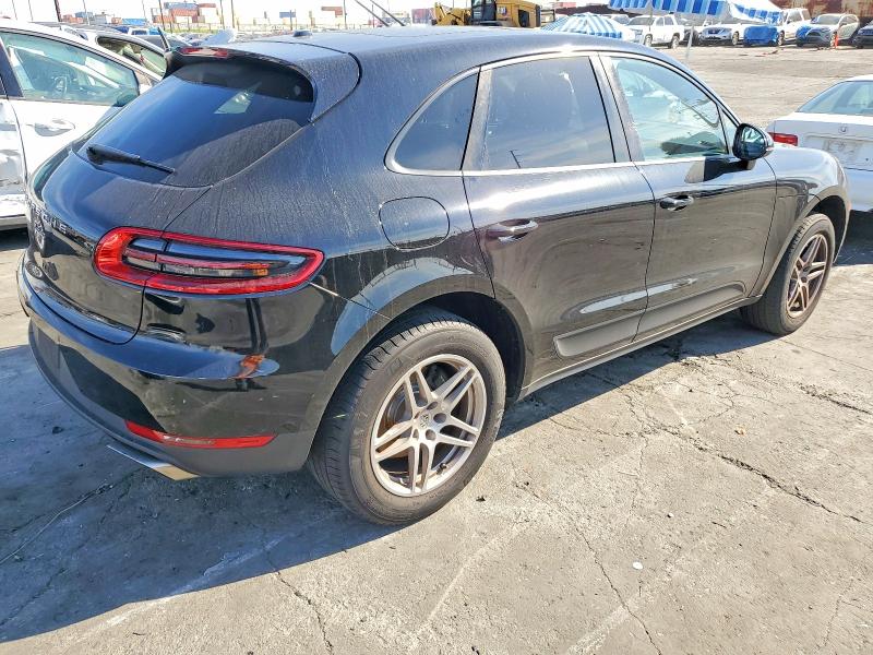 Photo 3 from auction – 2018 PORSCHE MACAN with VIN WP1AA2A57JLB06256