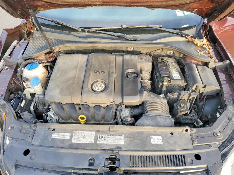 Photo 11 from auction – 2014 VOLKSWAGEN PASSAT S with VIN 1VWAP7A39EC024494