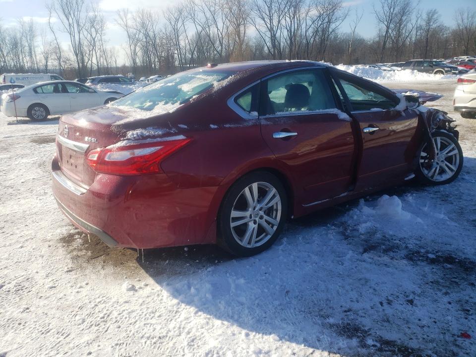 Photo 3 from auction – 2017 NISSAN ALTIMA 3.5 with VIN 1N4BL3AP0HC238668