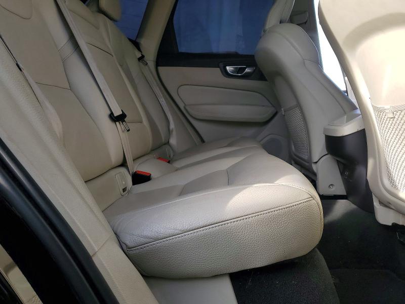 Photo 11 from auction – 2021 VOLVO XC60 T5 MO with VIN YV4102RK6M1738659
