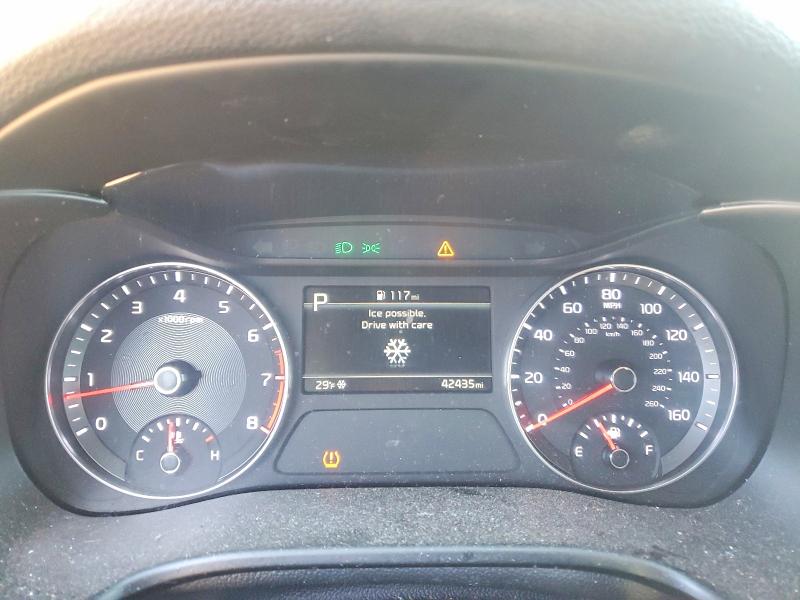 Photo 9 from auction – 2023 KIA FORTE LX with VIN 3KPF24AD7PE614946