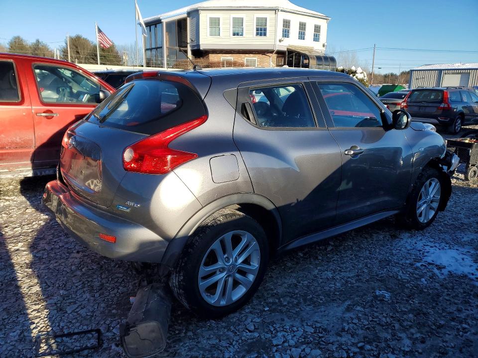 Photo 3 from auction – 2014 NISSAN JUKE S with VIN JN8AF5MV5ET480696