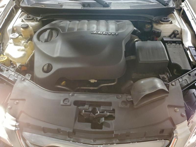 Photo 11 from auction – 2012 CHRYSLER 200 LIMITE with VIN 1C3CCBCG1CN122421