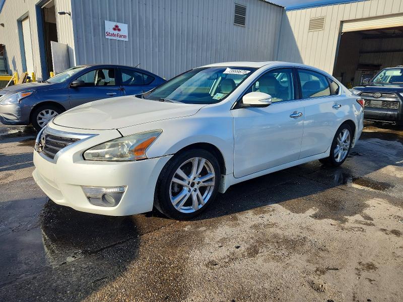 NISSAN ALTIMA 3.5 2015 with VIN 1N4BL3AP1FC106743 - Photo from auction