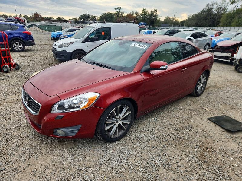 VOLVO C70 2011 with VIN YV1672MC6BJ117157 - Photo from auction