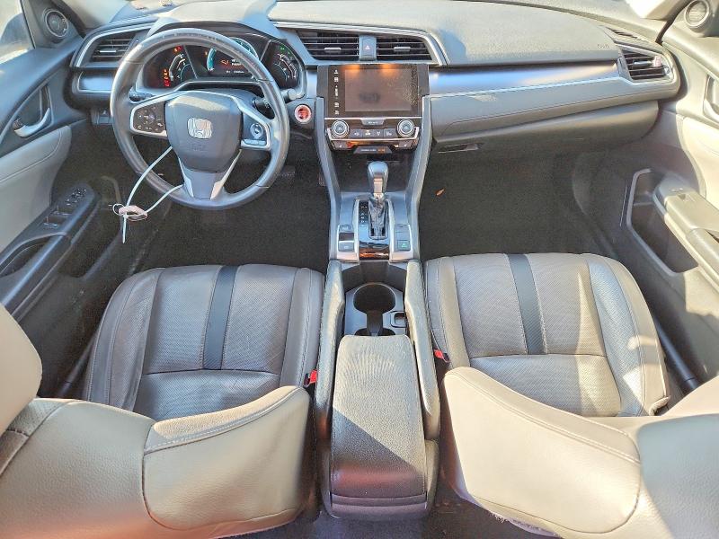 Photo 8 from auction – 2016 HONDA CIVIC EXL with VIN 19XFC1F77GE008853