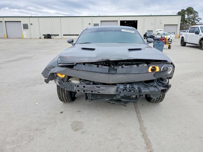 Photo 5 from auction – 2018 DODGE CHALLENGER with VIN 2C3CDZAG7JH339583