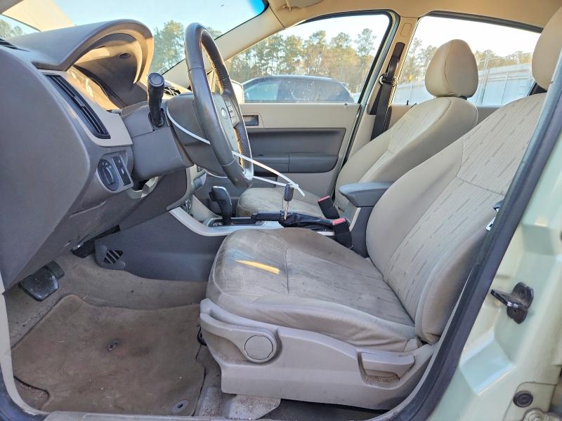 Photo 7 from auction – 2010 FORD FOCUS SE with VIN 1FAHP3FN2AW235460