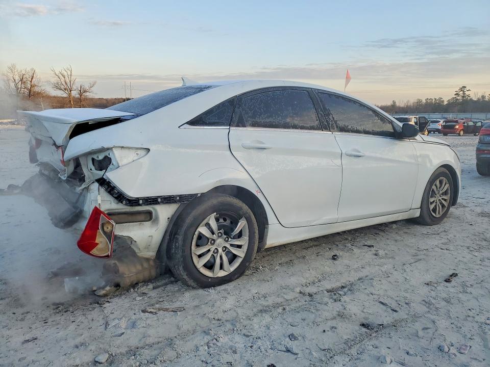 Photo 3 from auction – 2011 HYUNDAI SONATA GLS with VIN 5NPEB4AC1BH056129