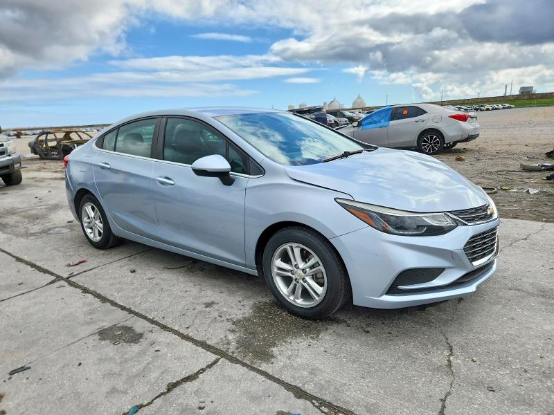 Photo 4 from auction – 2017 CHEVROLET CRUZE with VIN 1G1BE5SM0H7214103