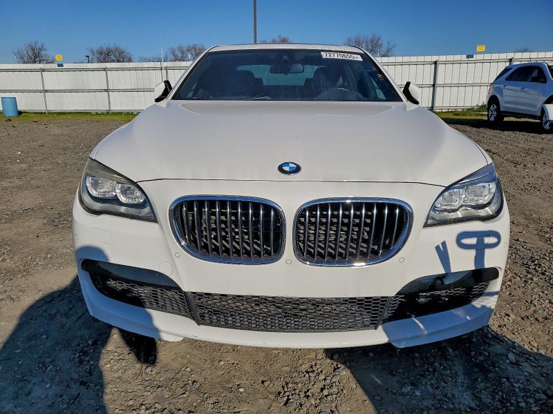 Photo 5 from auction – 2013 BMW 750 I with VIN WBAYA8C52DD227742