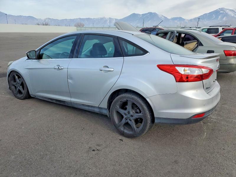 Photo 2 from auction – 2014 FORD FOCUS with VIN 1FADP3J28EL219573