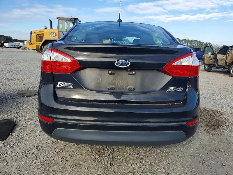 Photo 6 from auction – 2018 FORD FIESTA S with VIN 3FADP4AJ5JM128637