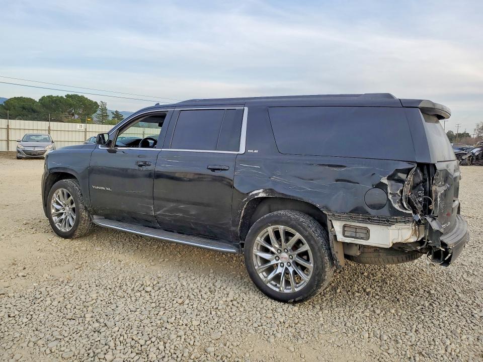 Photo 2 from auction – 2016 GMC YUKON XL with VIN 1GKS1FKC8GR265548