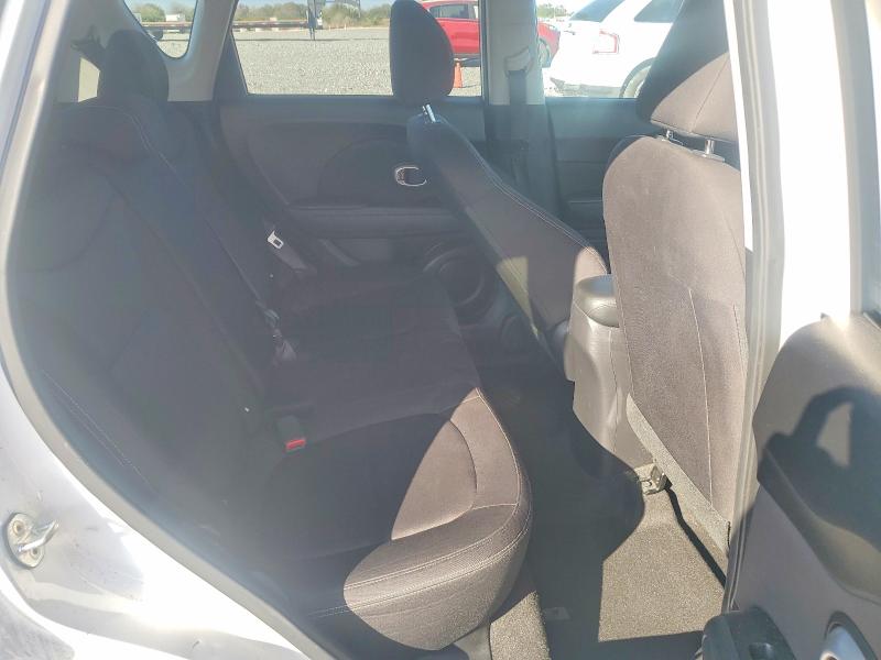 Photo 10 from auction – 2016 KIA SOUL with VIN KNDJN2A2XG7307811