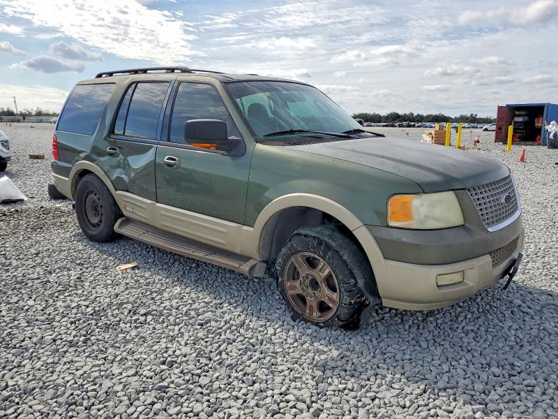 Photo 4 from auction – 2005 FORD EXPEDITION with VIN 1FMFU175X5LA57068