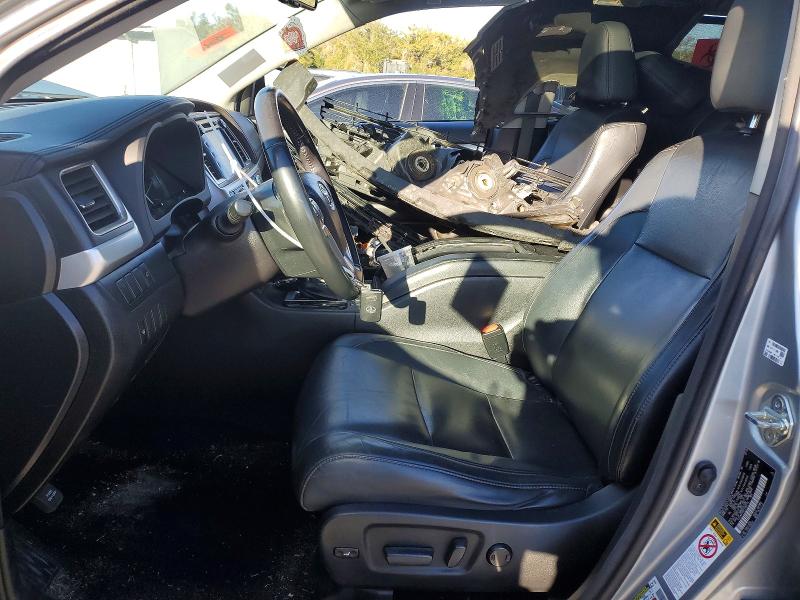 Photo 7 from auction – 2015 TOYOTA HIGHLANDER with VIN 5TDJKRFH2FS190714