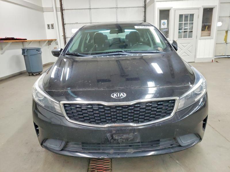 Photo 5 from auction – 2017 KIA FORTE LX with VIN 3KPFL4A72HE112323