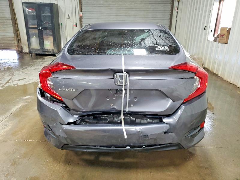 Photo 6 from auction – 2018 HONDA CIVIC with VIN 19XFC2F52JE031193